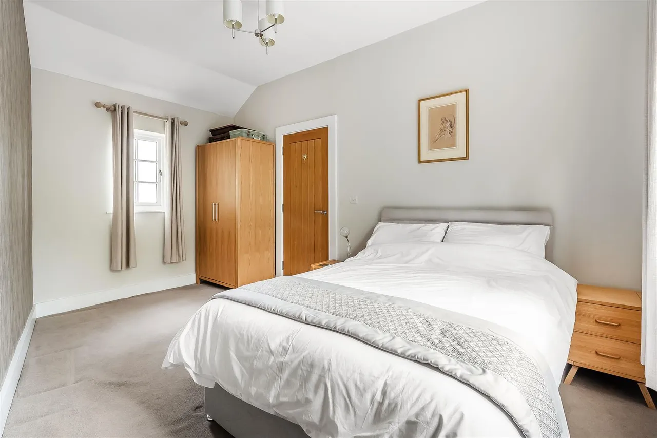 Horsham Road, Dorking, RH4, photo 6