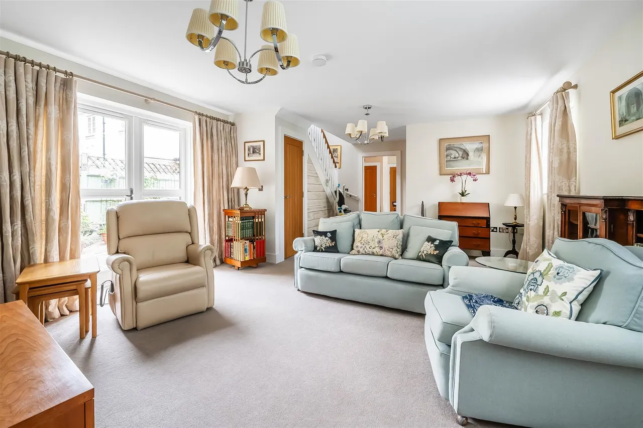 Horsham Road, Dorking, RH4, photo 15