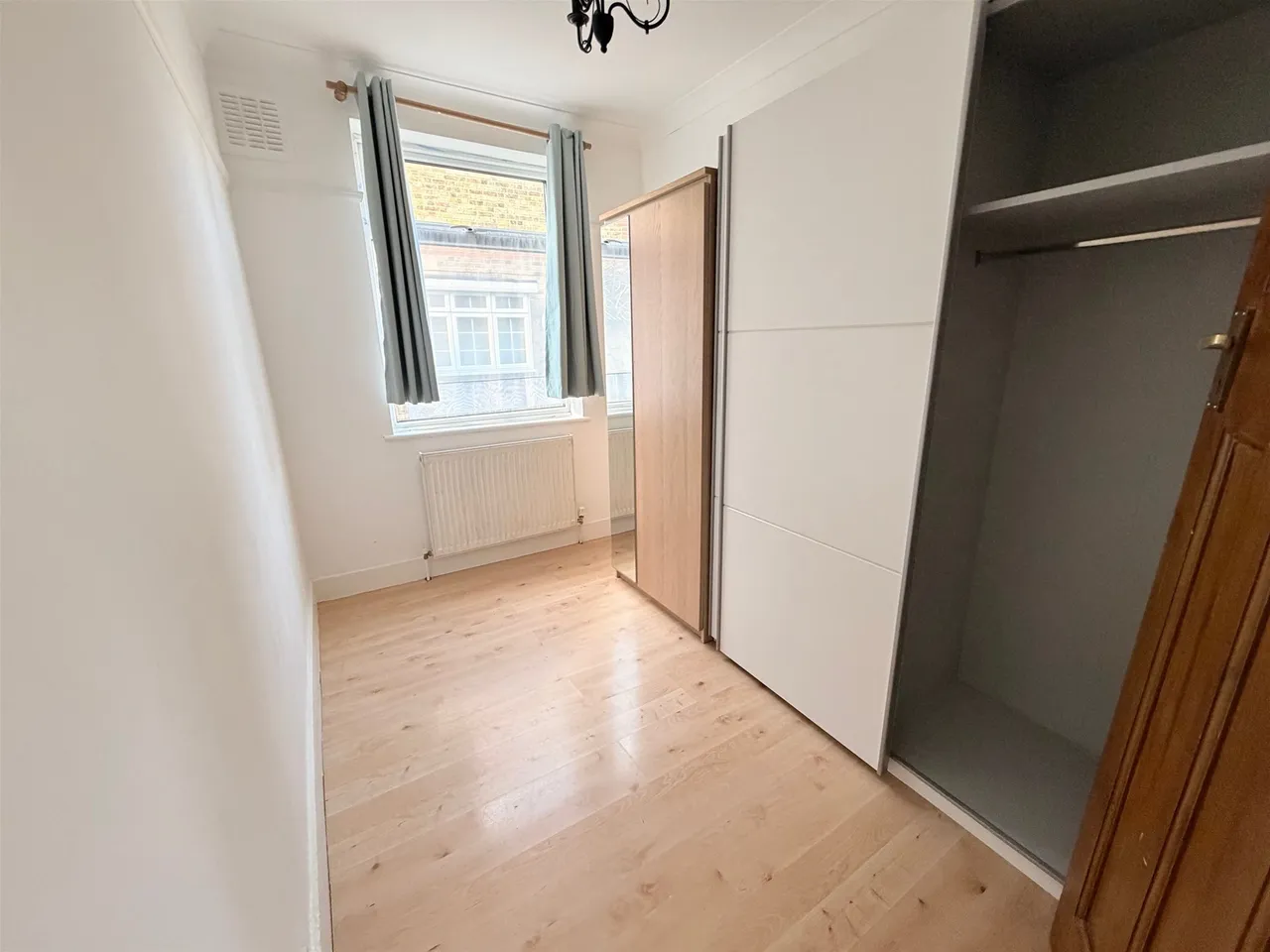 Grosvenor Road, Romford, Essex RM7 0QU, photo 6