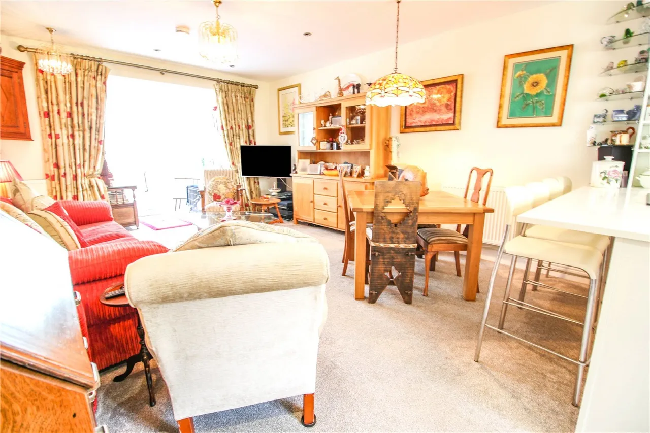 Stratton Court, Stratton, GL7, photo 11