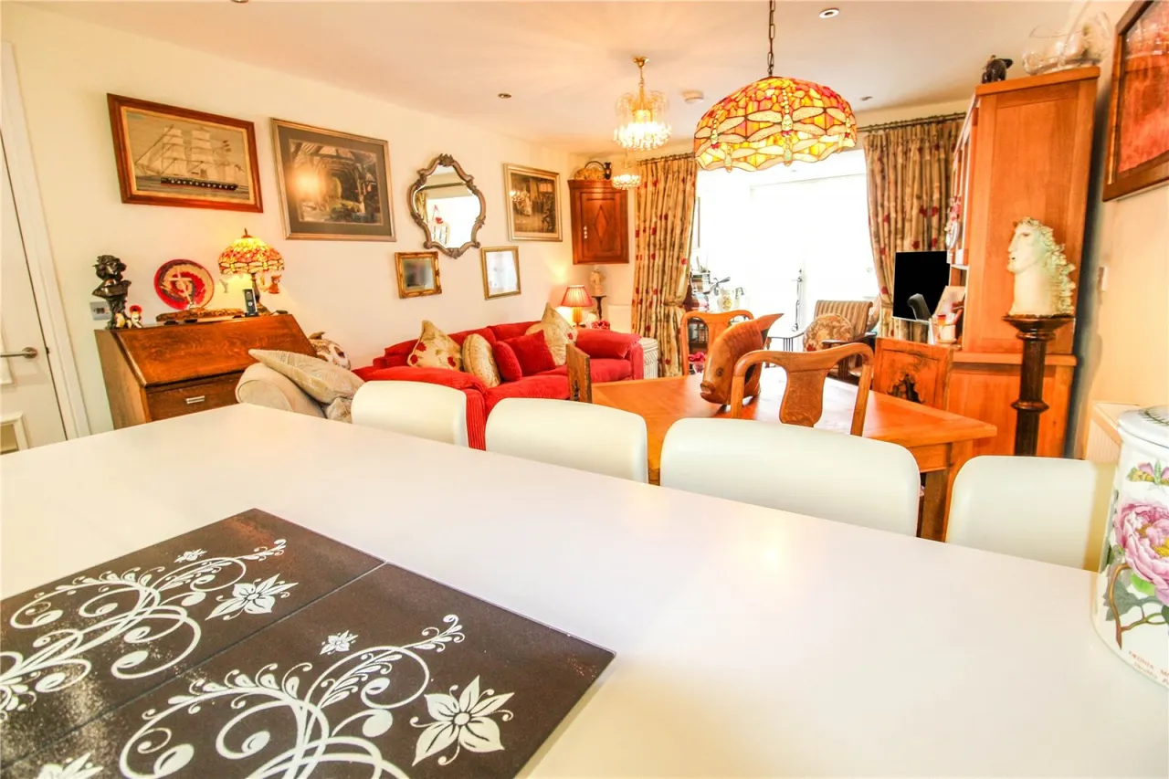 Stratton Court, Stratton, GL7, photo 8