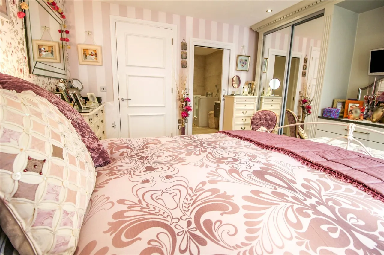 Stratton Court, Stratton, GL7, photo 10