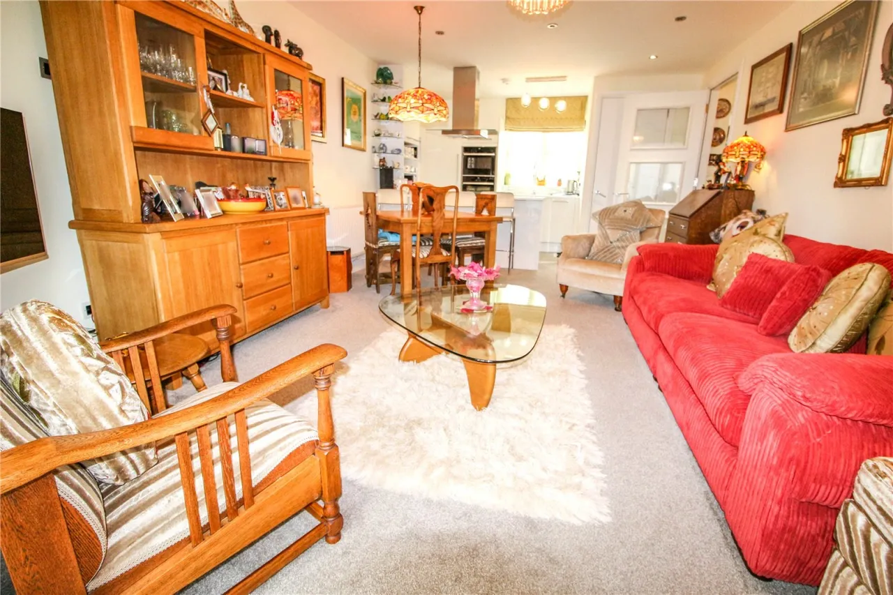Stratton Court, Stratton, GL7, photo 7