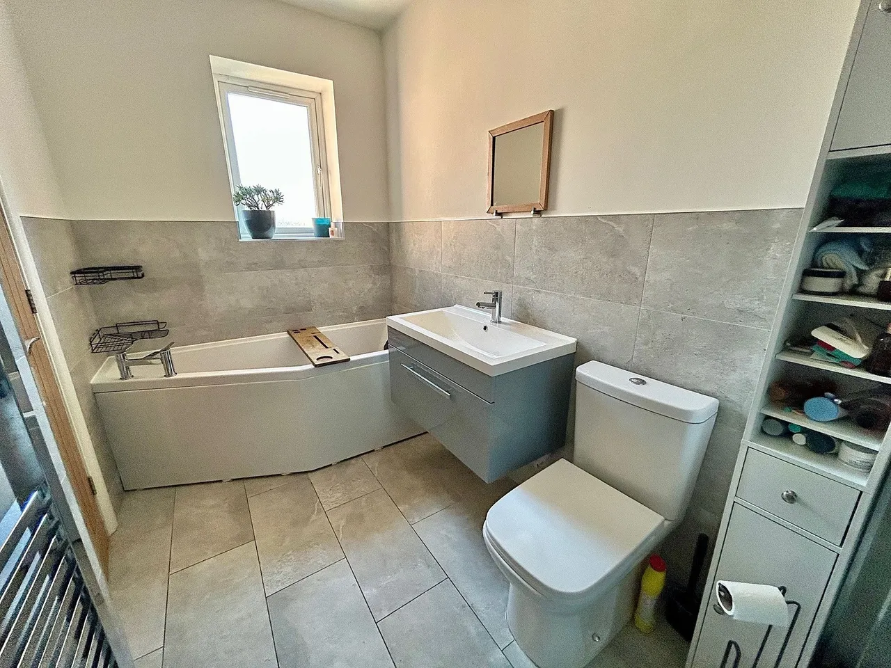 Broughville Drive, Manchester, photo 20