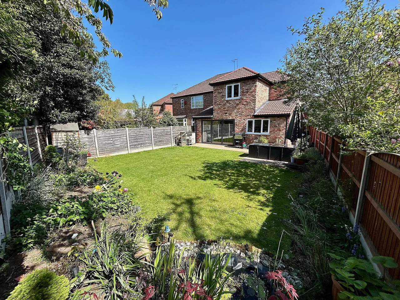 Broughville Drive, Manchester, photo 5