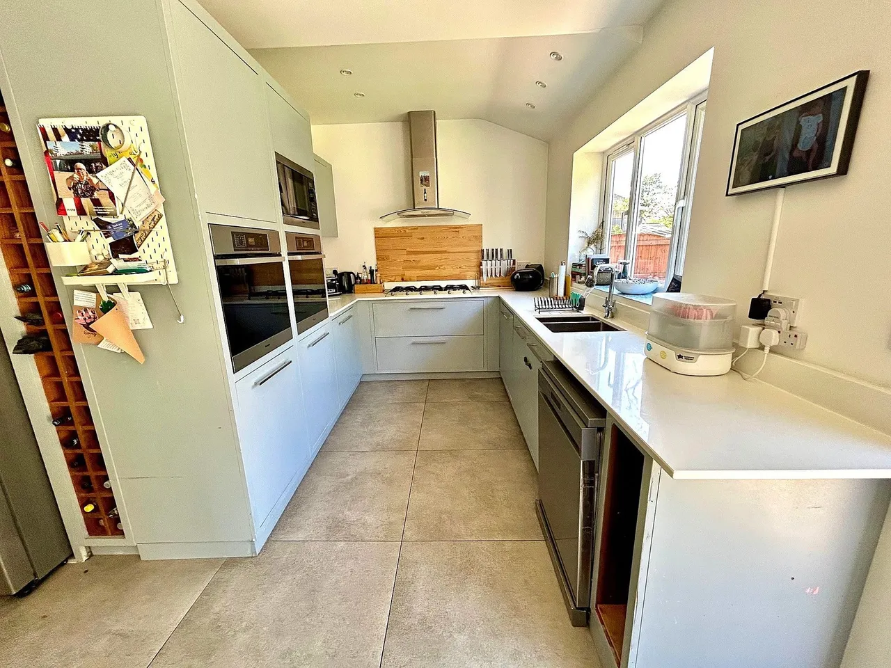 Broughville Drive, Manchester, photo 9
