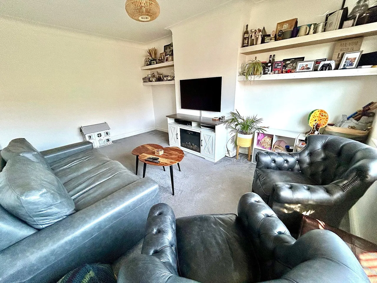 Broughville Drive, Manchester, photo 12