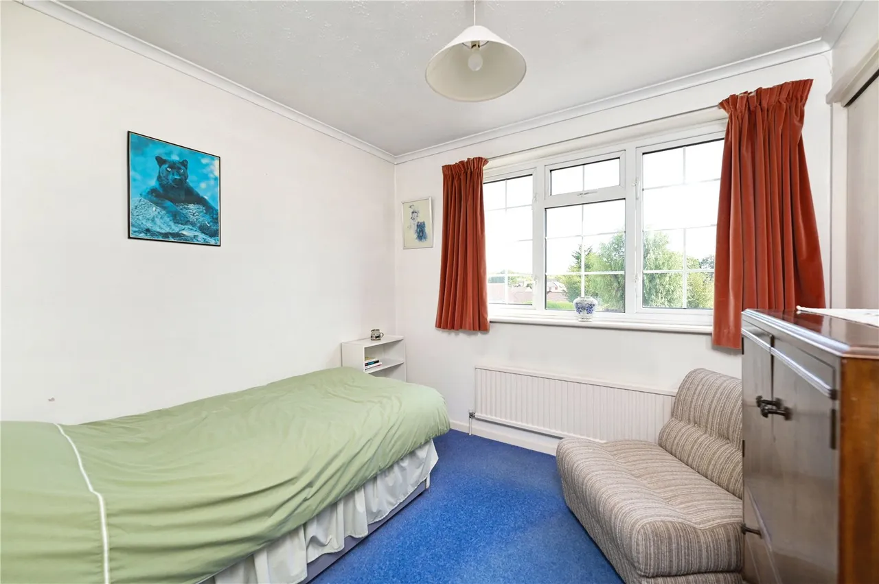 Blackwater Close, Ash, Guildford, Surrey, GU12 6JS, photo 8