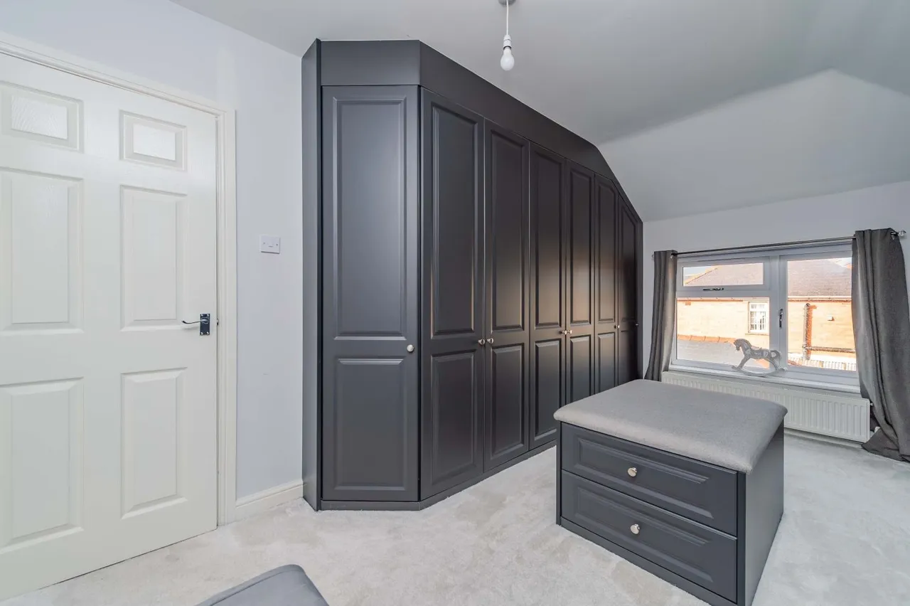 The Ridgeway, Marchwiel, LL13, photo 17
