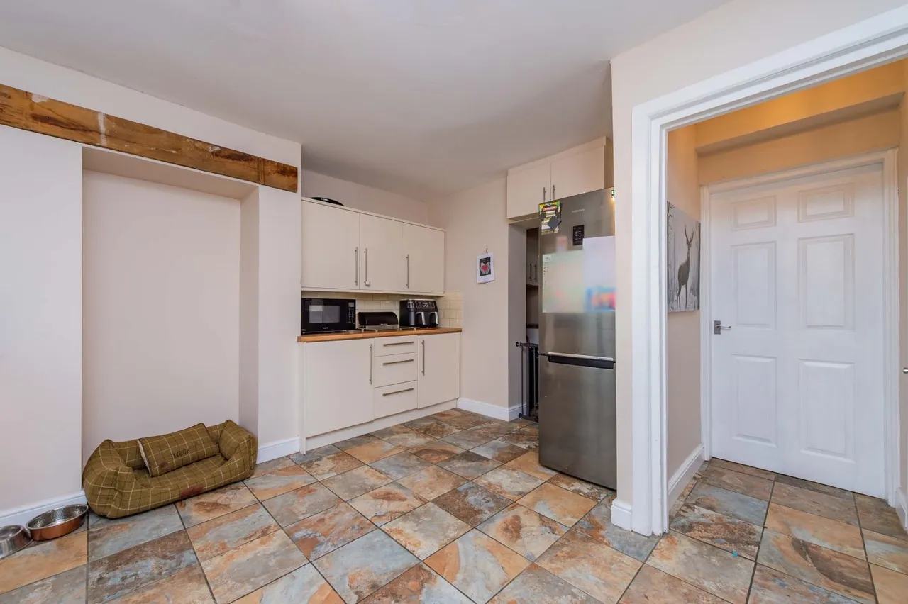 The Ridgeway, Marchwiel, LL13, photo 7