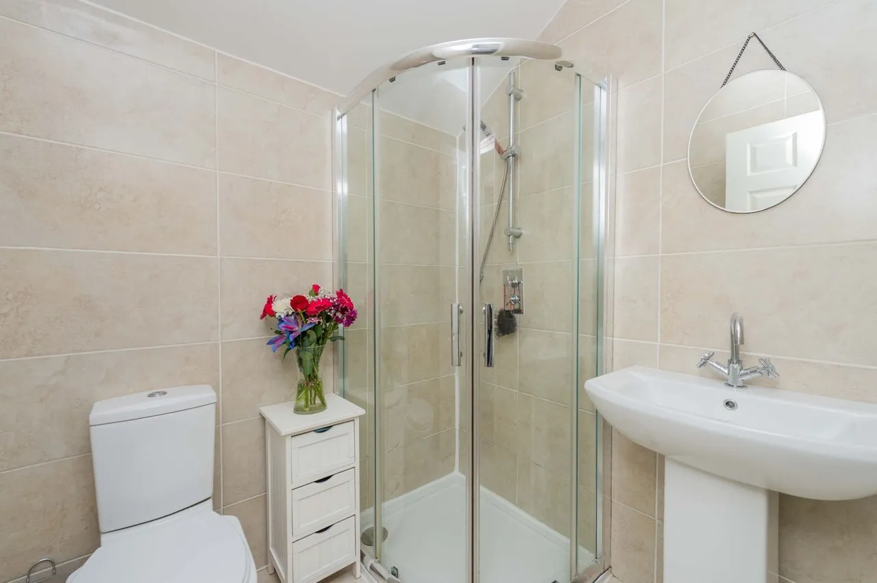 The Ridgeway, Marchwiel, LL13, photo 21