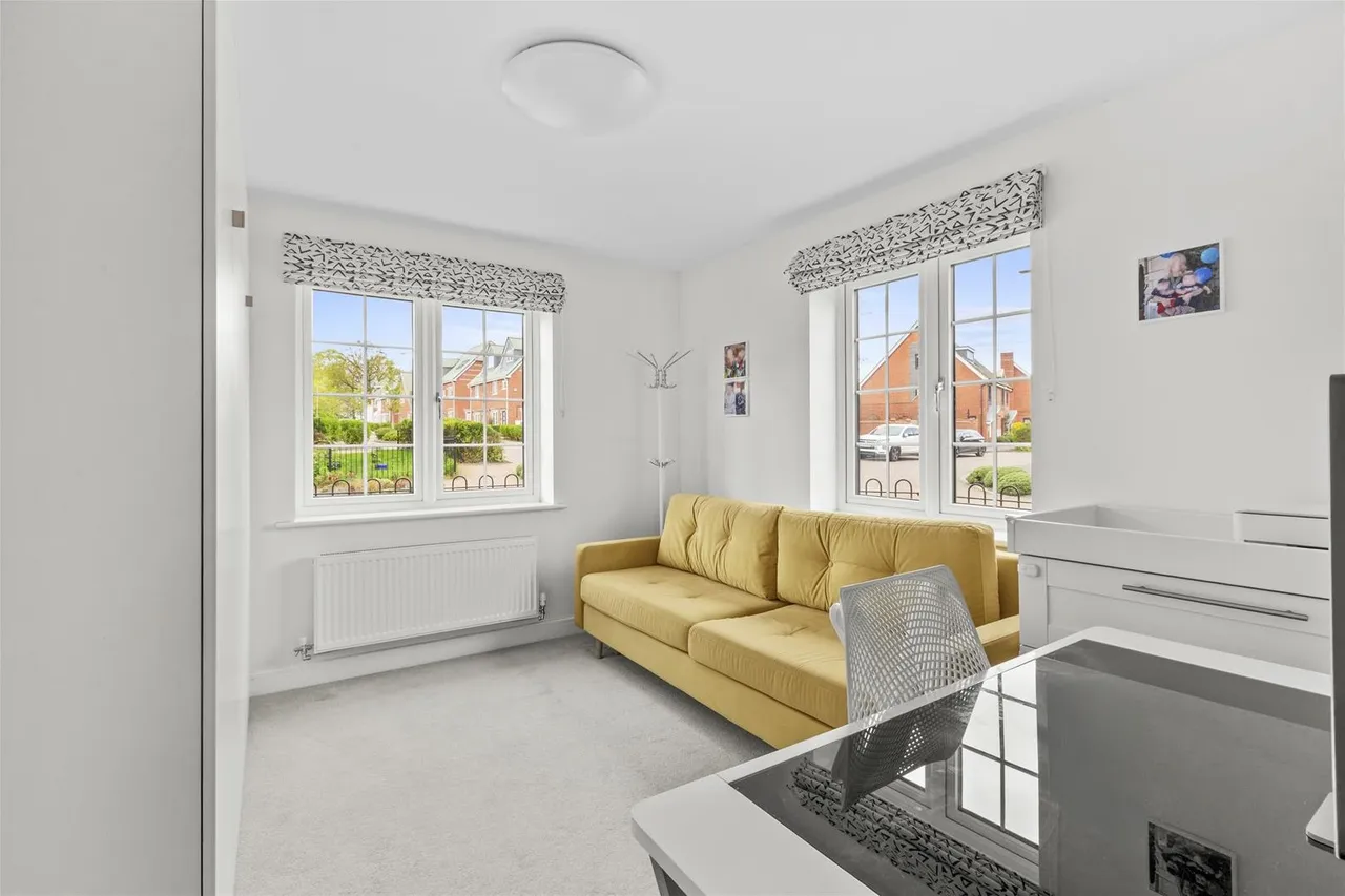 Doolittle Avenue, High Wycombe, HP11, photo 9