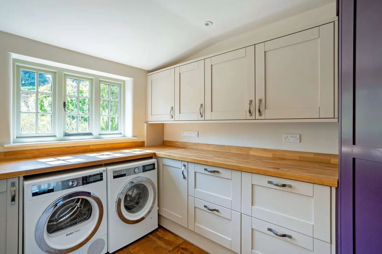 Beverston, Tetbury, Gloucestershire, GL8 8TT, photo 11