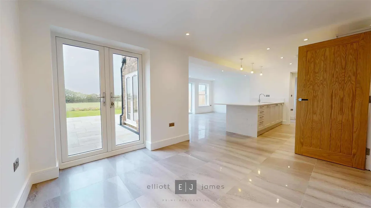 Grove Lane, Chigwell, photo 6