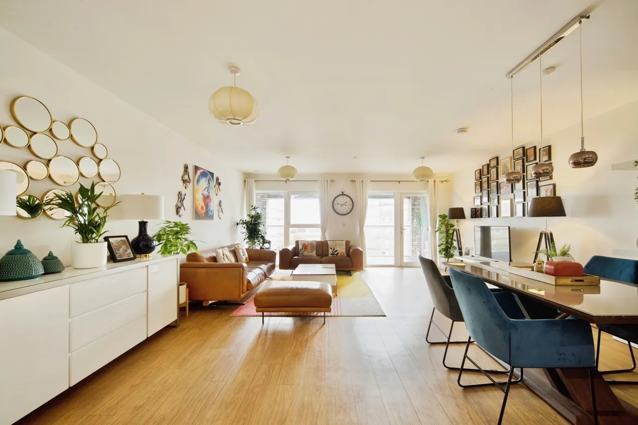 2 bed flat for sale — Ironworks Way, Upton Park, London, E13