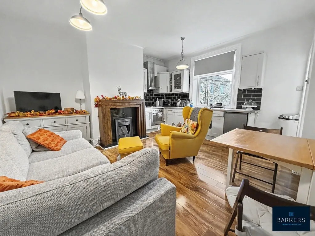 Bradford Road, Birstall, WF17, photo 6