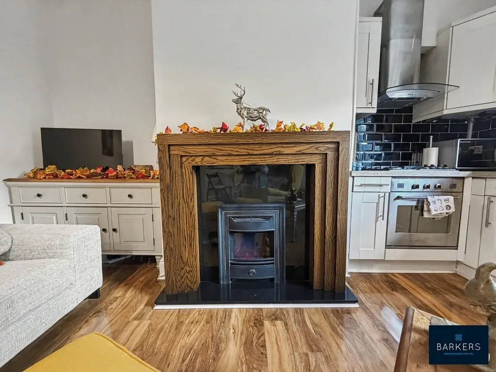 Bradford Road, Birstall, WF17, photo 5