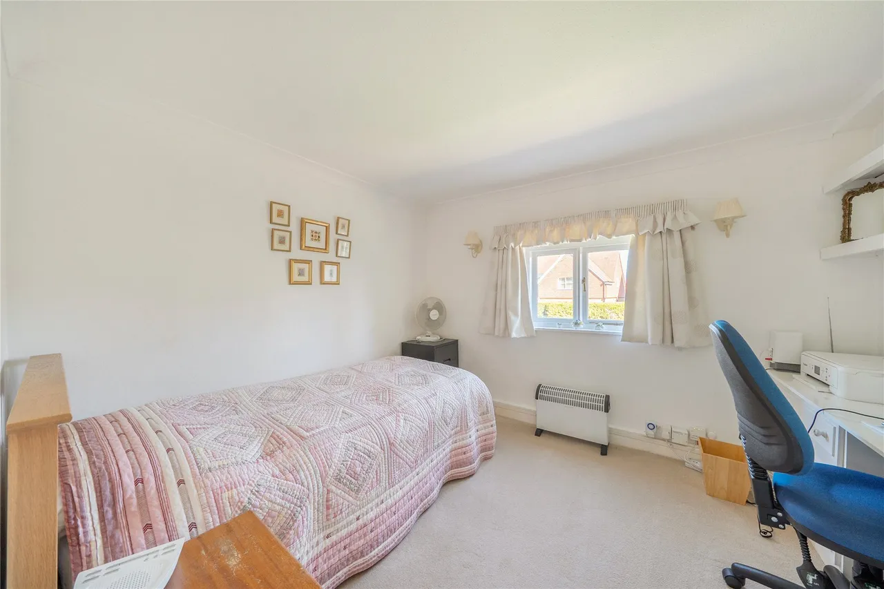 The Street, West Clandon, GU4, photo 16