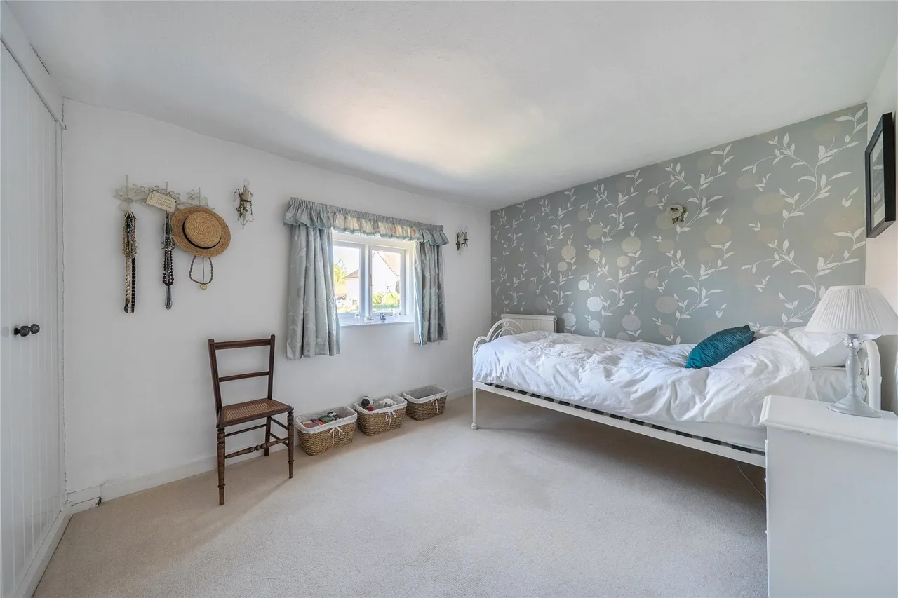 The Street, West Clandon, GU4, photo 18