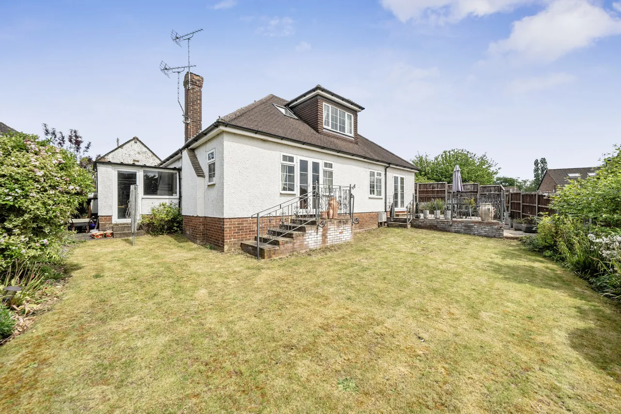 Greenbury Close, Chorleywood, WD3, photo 2
