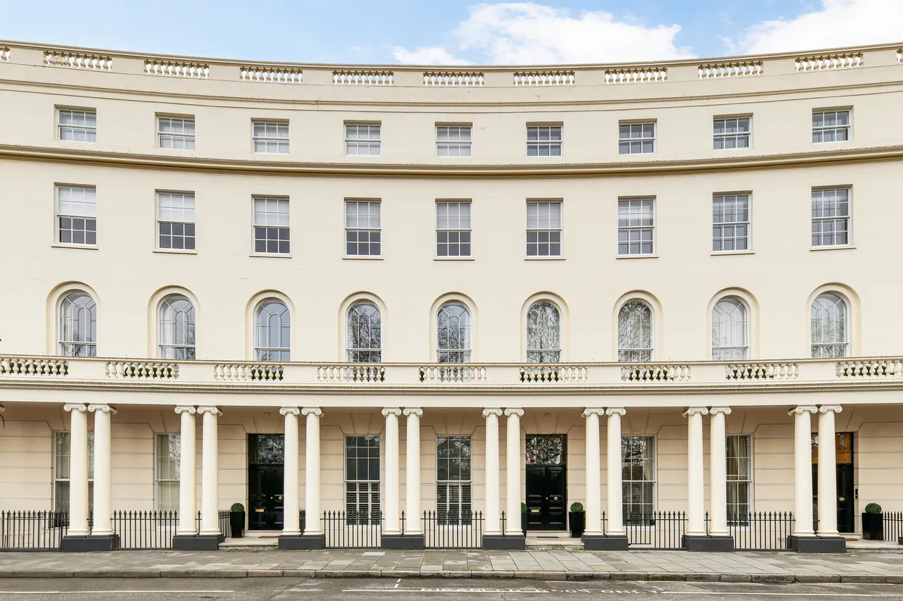 3 bed flat for sale — Park Crescent, Marylebone, London
