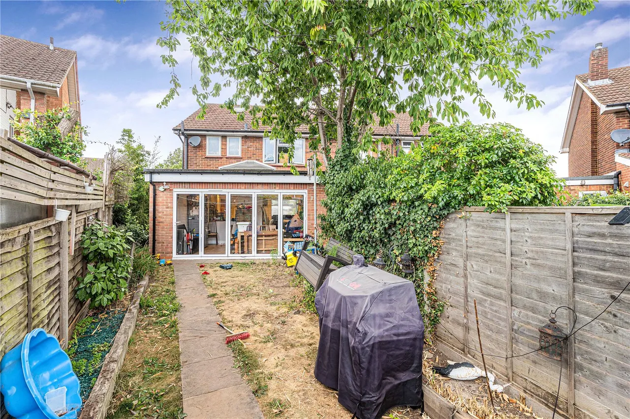 Oak Grove, Sunbury-on-Thames, TW16, photo 8