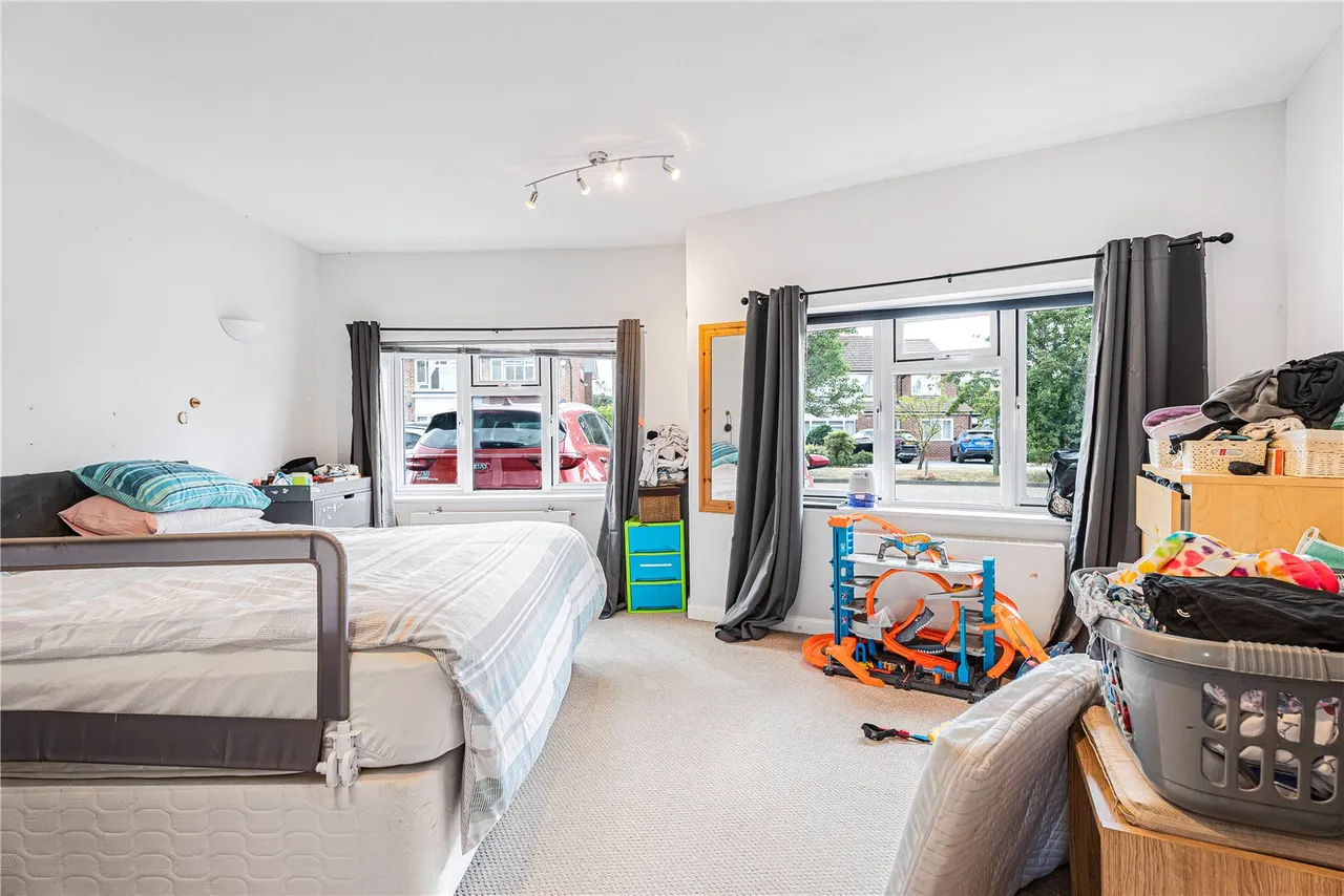 Oak Grove, Sunbury-on-Thames, TW16, photo 4