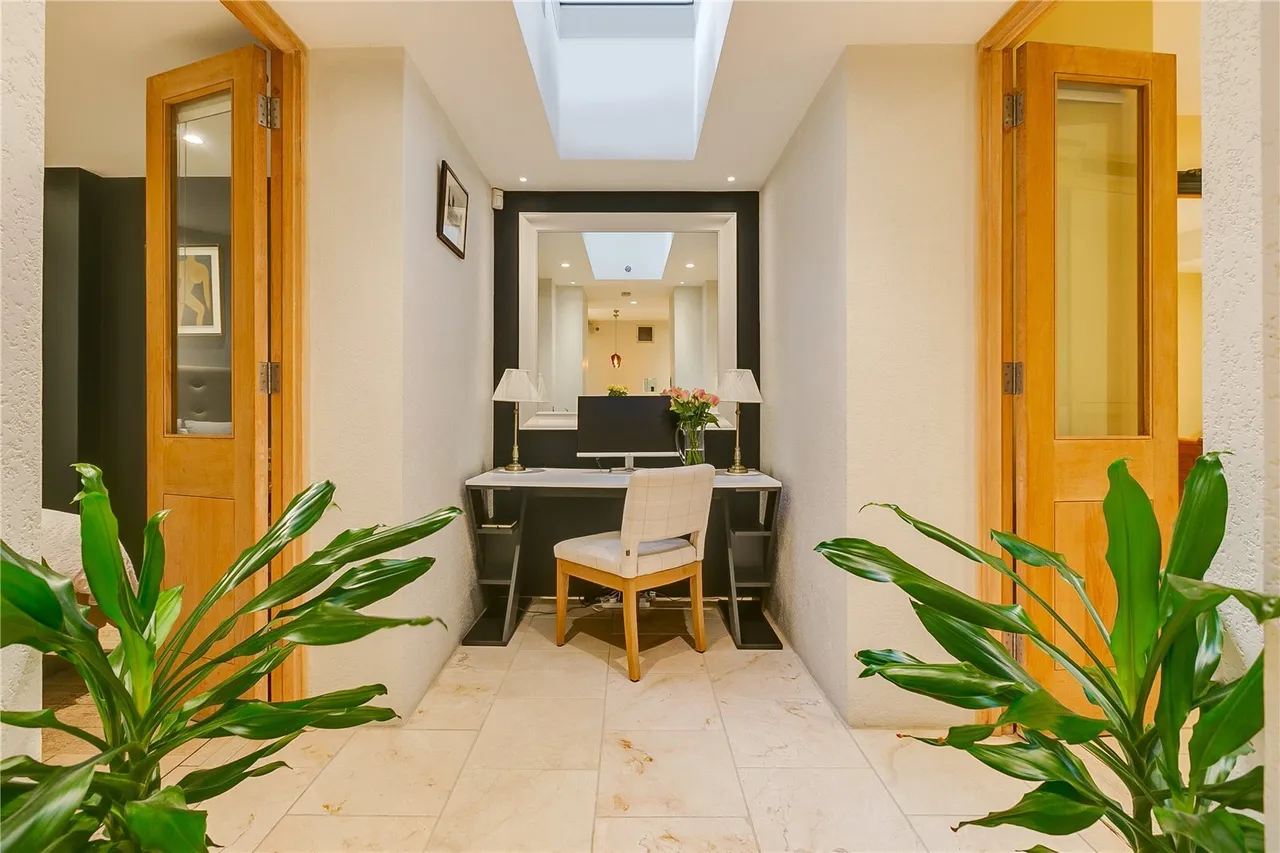 2 bed flat for sale, Clanricarde Gardens, Notting Hill, W2