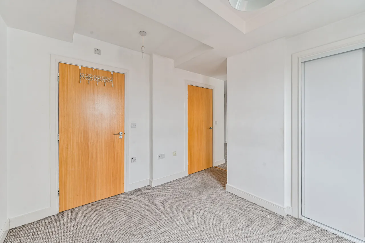 13 Catalpa Court, Hither Green Lane, London, photo 10