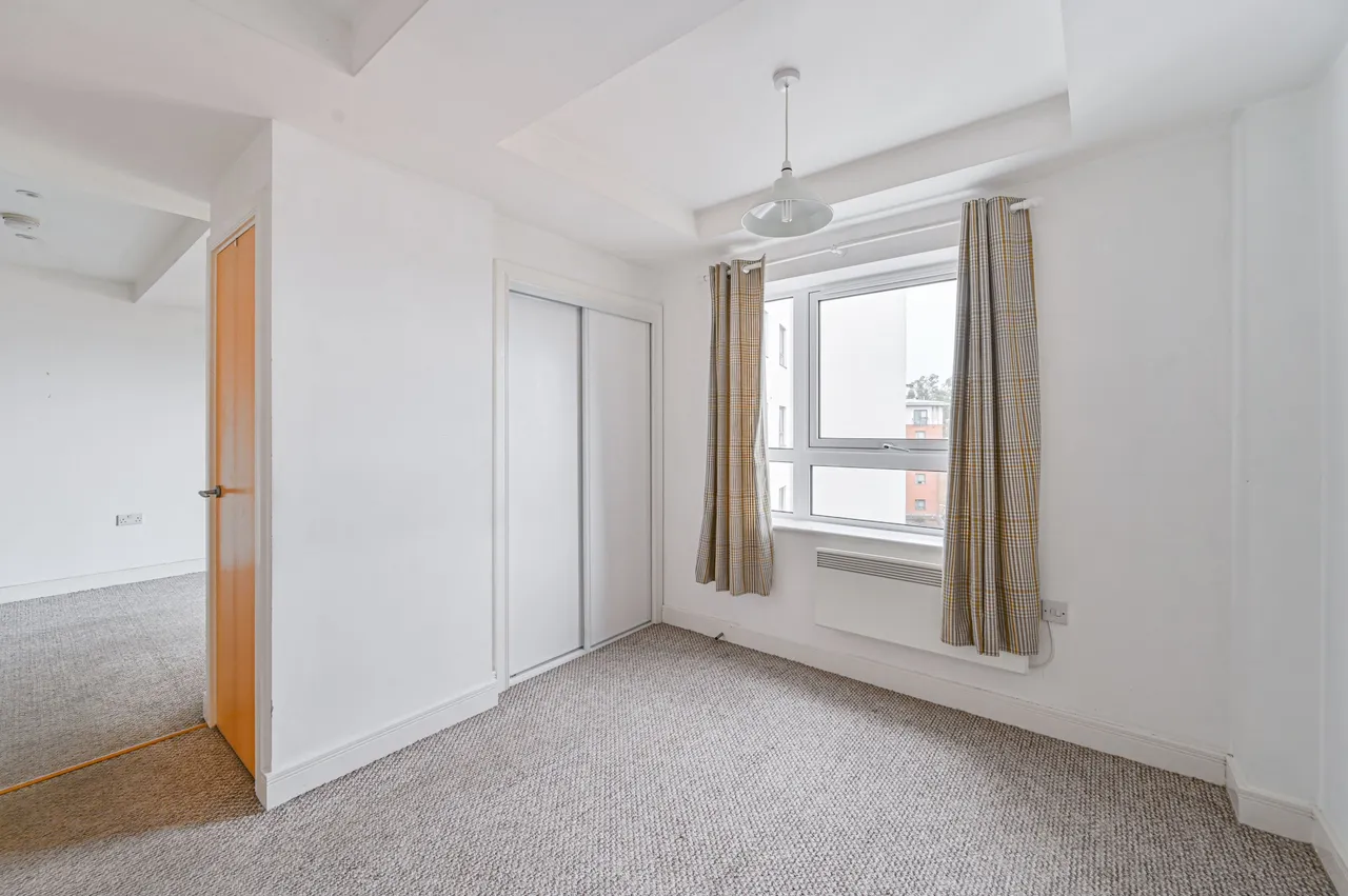 13 Catalpa Court, Hither Green Lane, London, photo 9