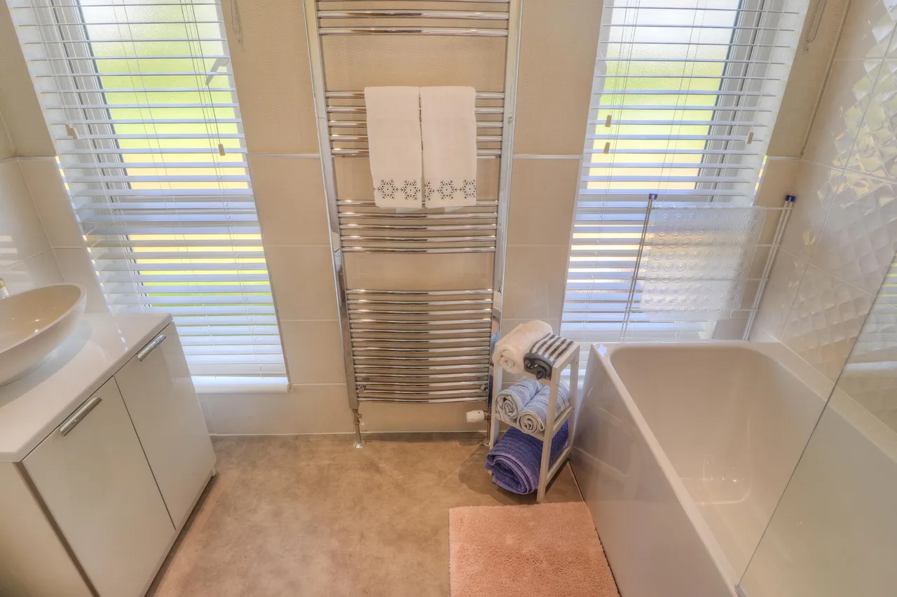 Chesters Croft, Cheadle Hulme, SK8, photo 15