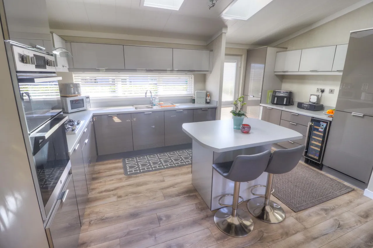 Chesters Croft, Cheadle Hulme, SK8, photo 4