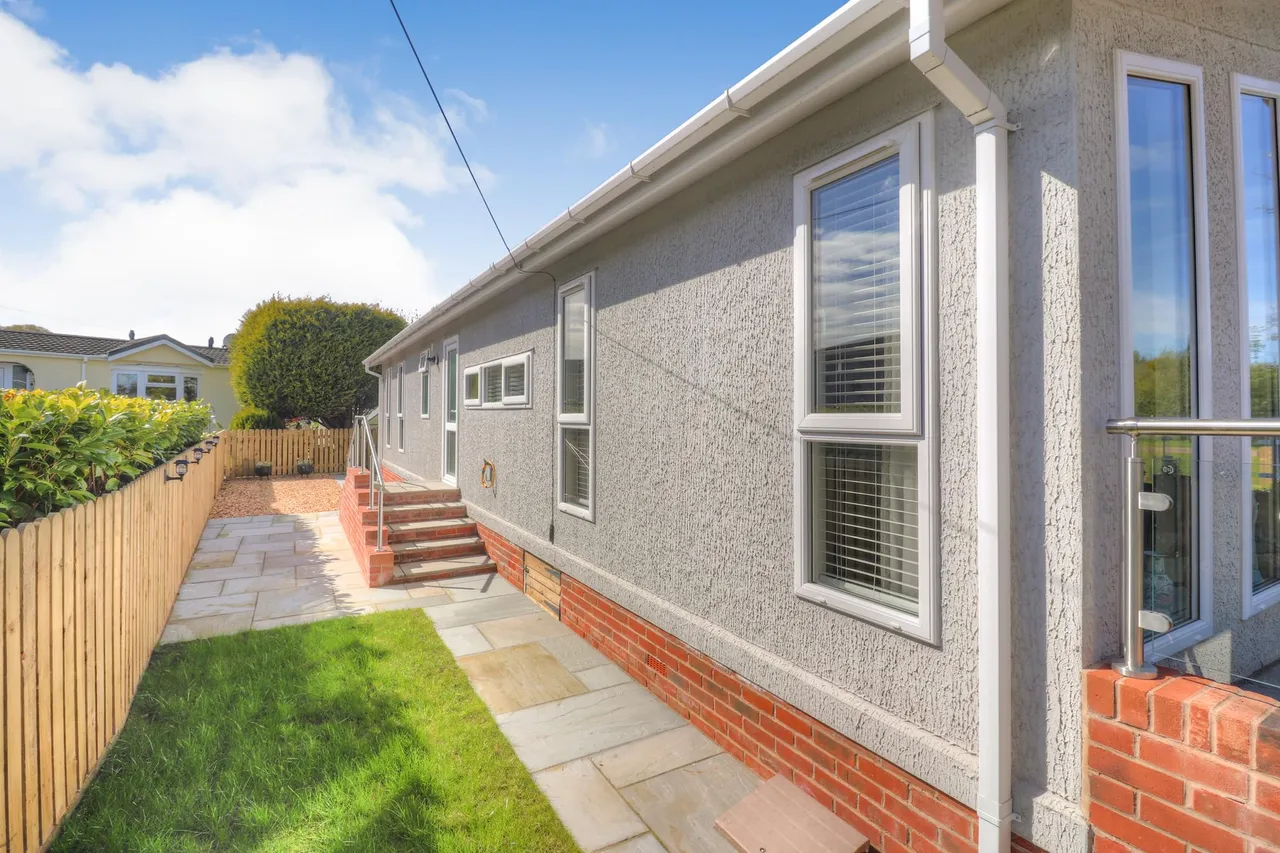 Chesters Croft, Cheadle Hulme, SK8, photo 20