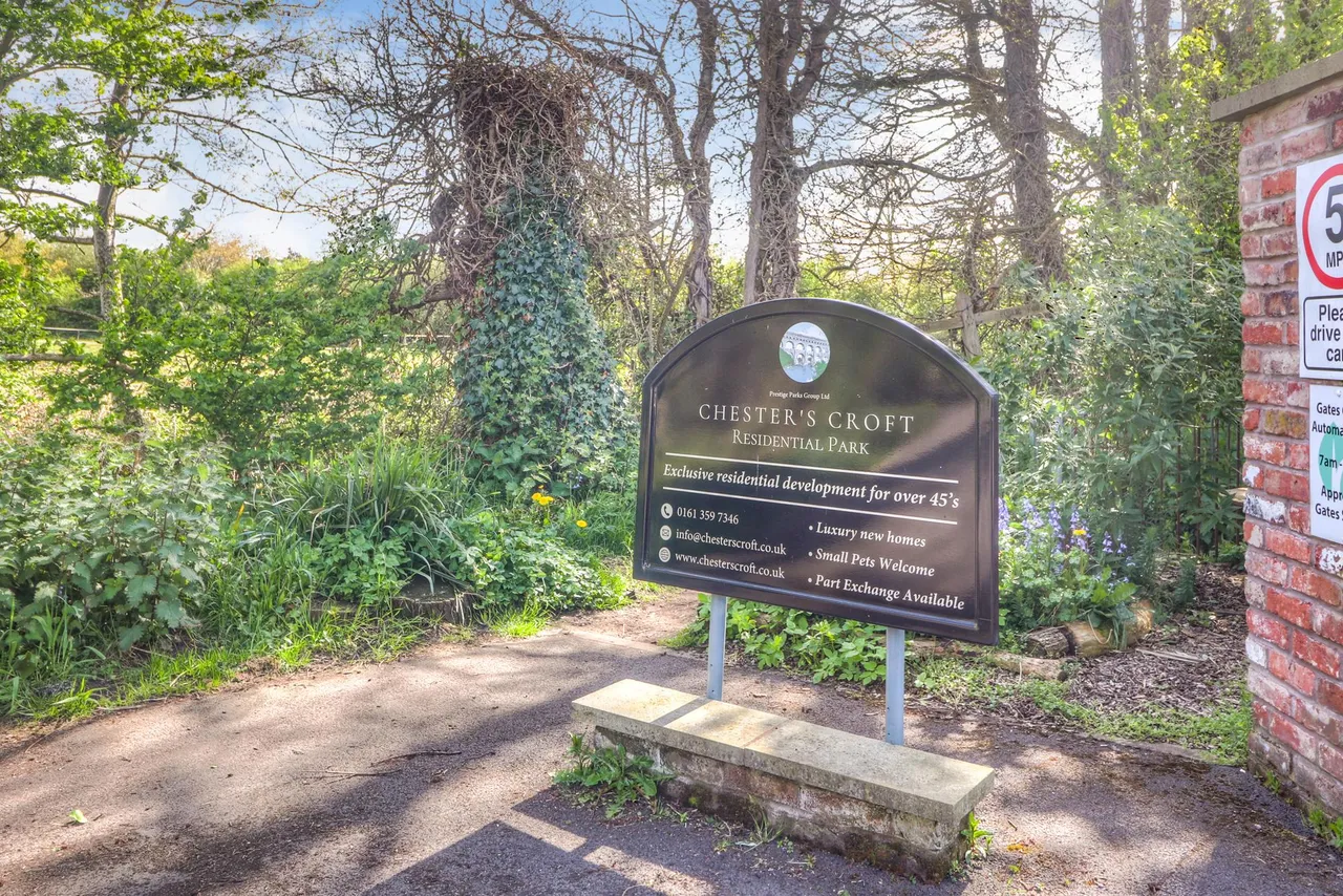 Chesters Croft, Cheadle Hulme, SK8, photo 21