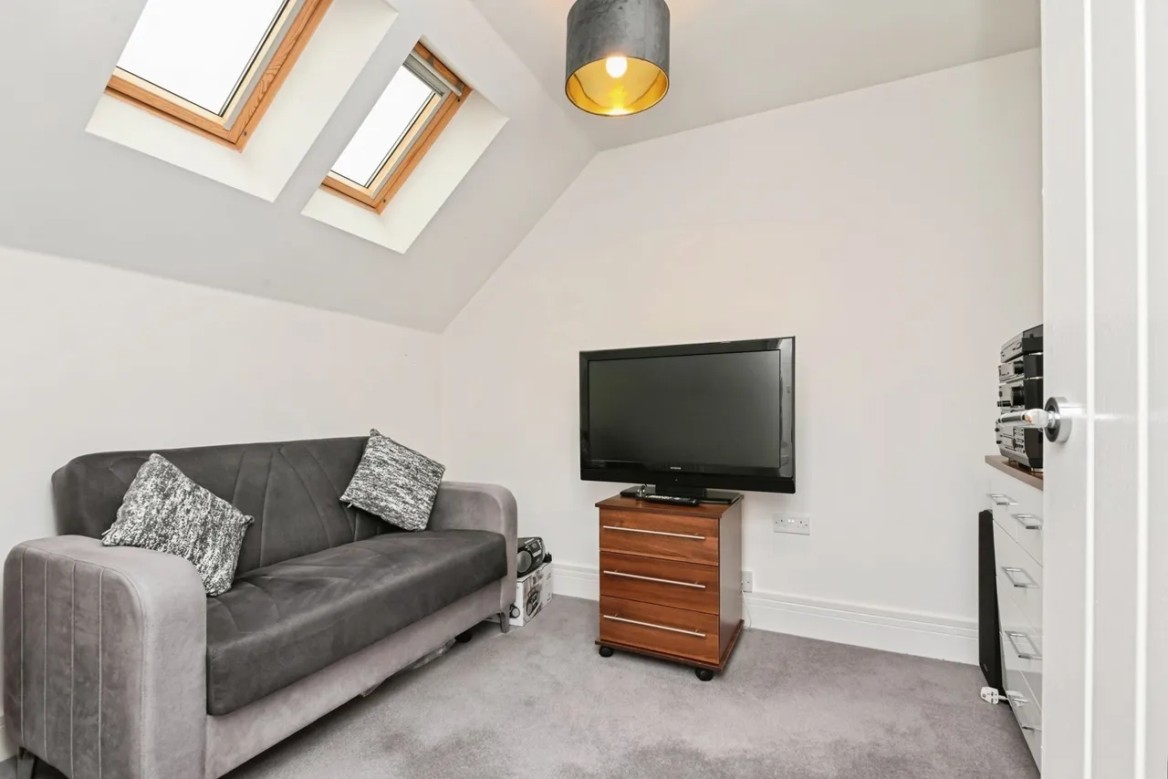 Honeysuckle Way, Clacton-on-Sea, CO16, photo 11