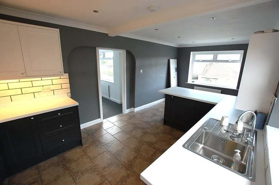 Queensway, Mossley, Greater Manchester, OL5, photo 9