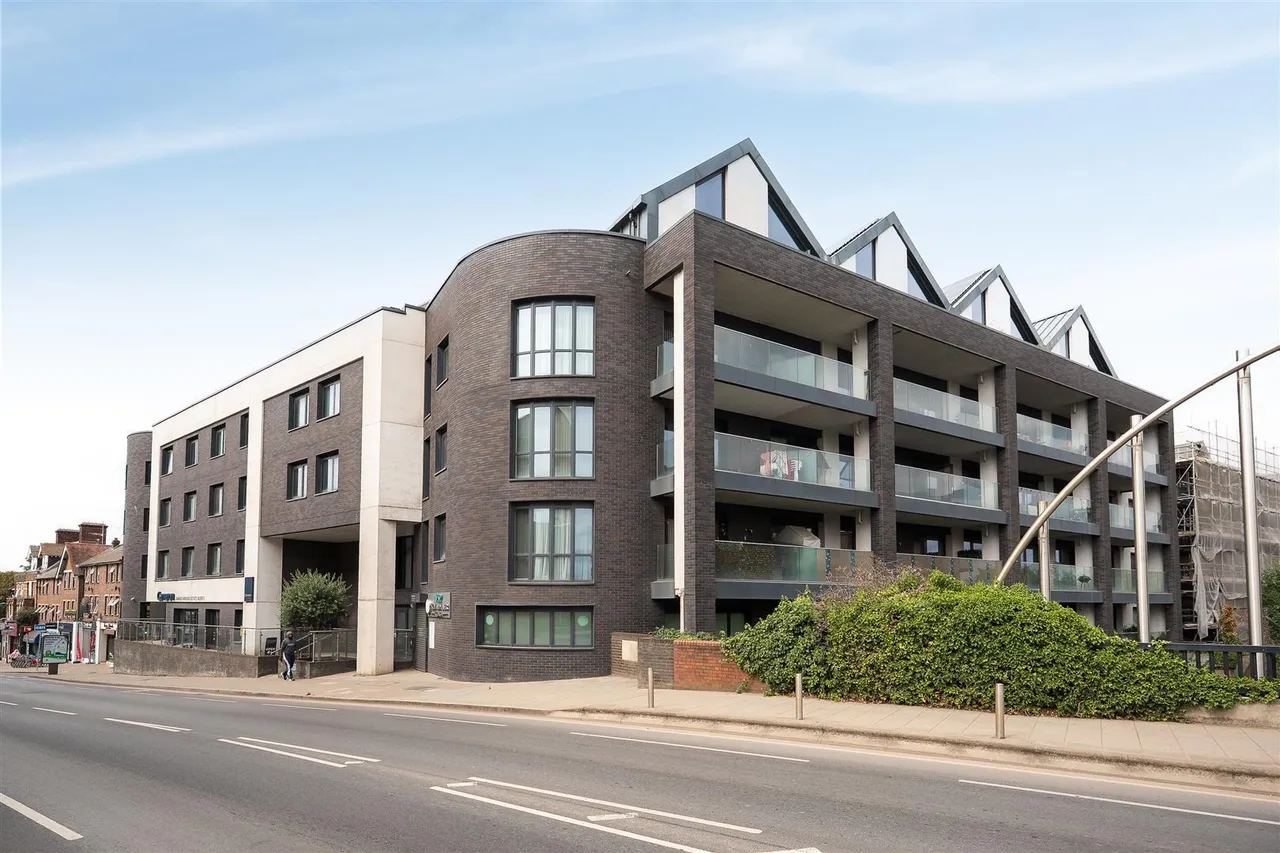 1 bed flat for sale, Bentinck Road, West Drayton, UB7