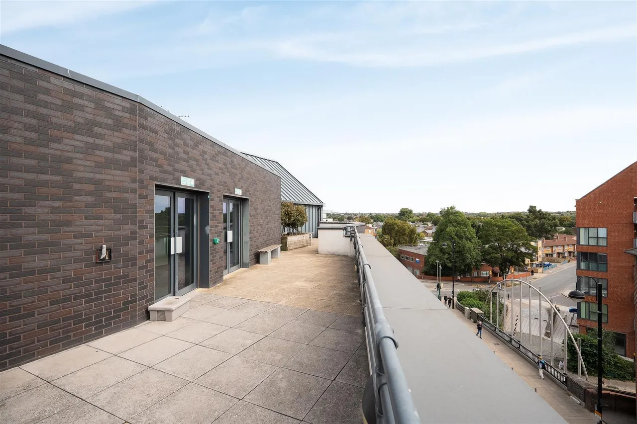 Bentinck Road, West Drayton, UB7, photo 16