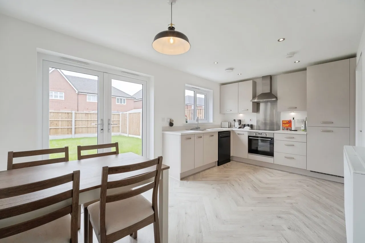 Century Street, Farnworth, BL4, photo 6