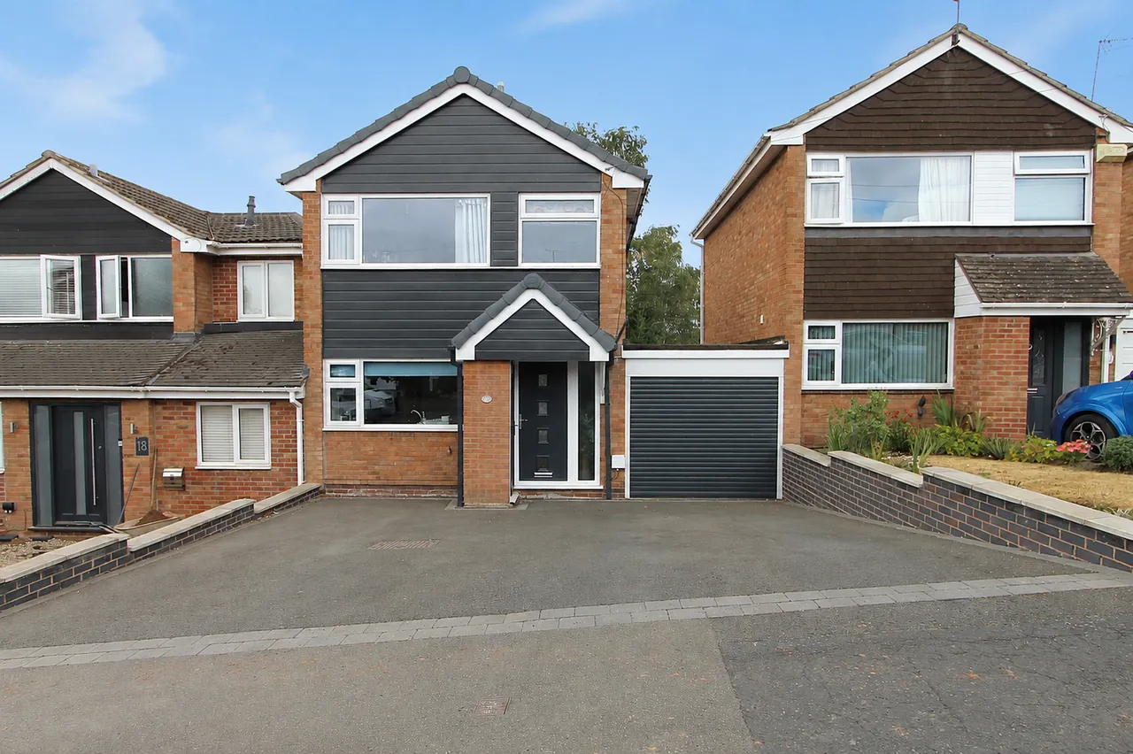 3 bed house for sale — Seven Hills Drive, Stourport-On-Severn
