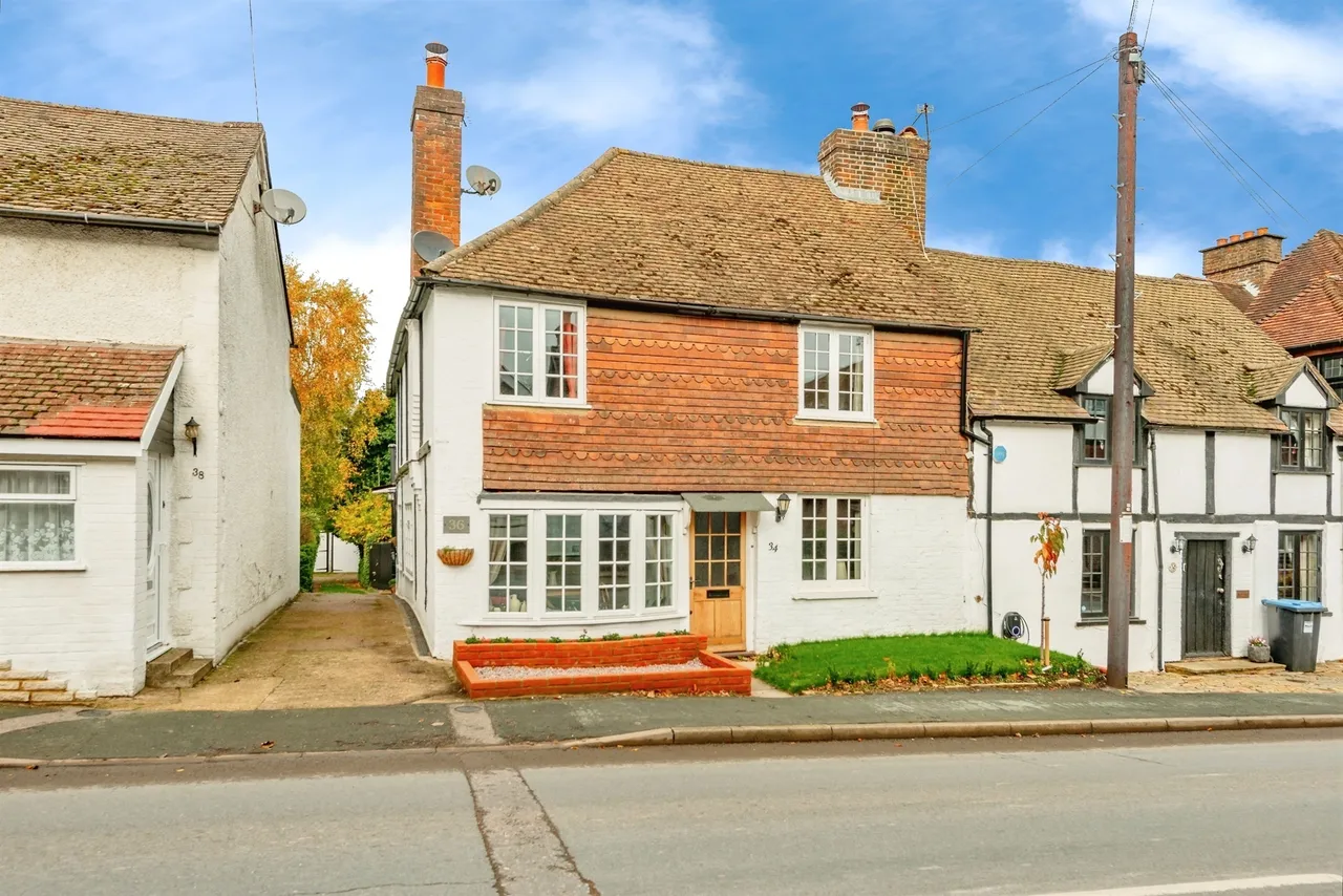 High Street, Nutfield, Redhill, photo 3