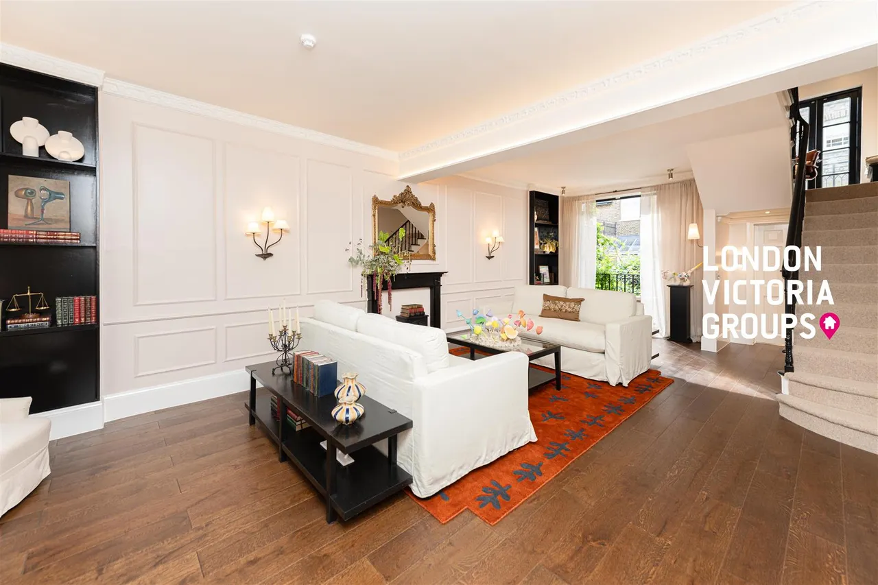 Trevor Place, London, photo 13