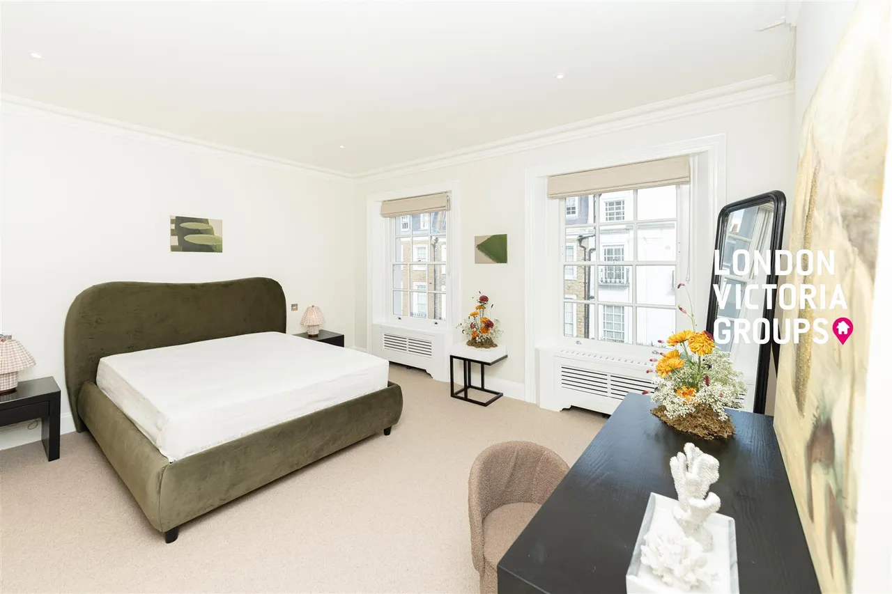 Trevor Place, London, photo 21