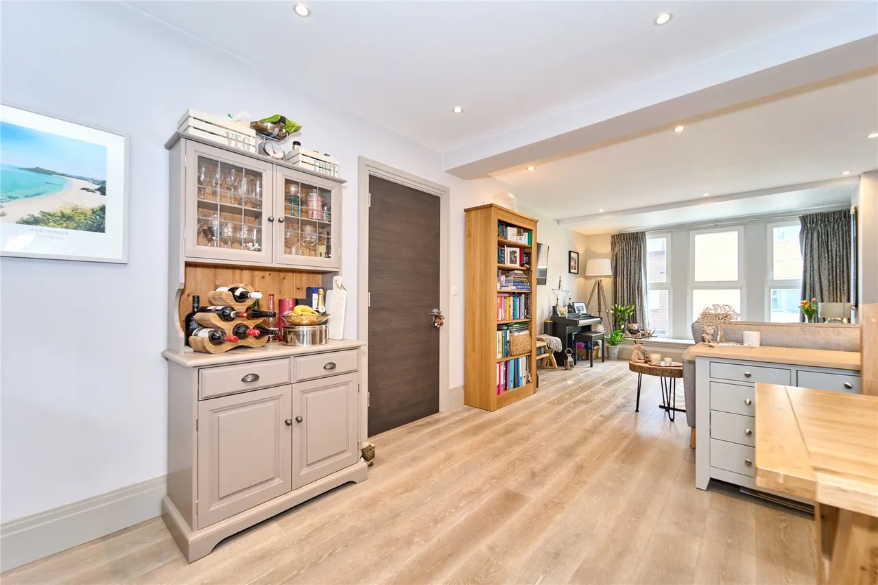 The Causeway, Teddington, TW11, photo 9