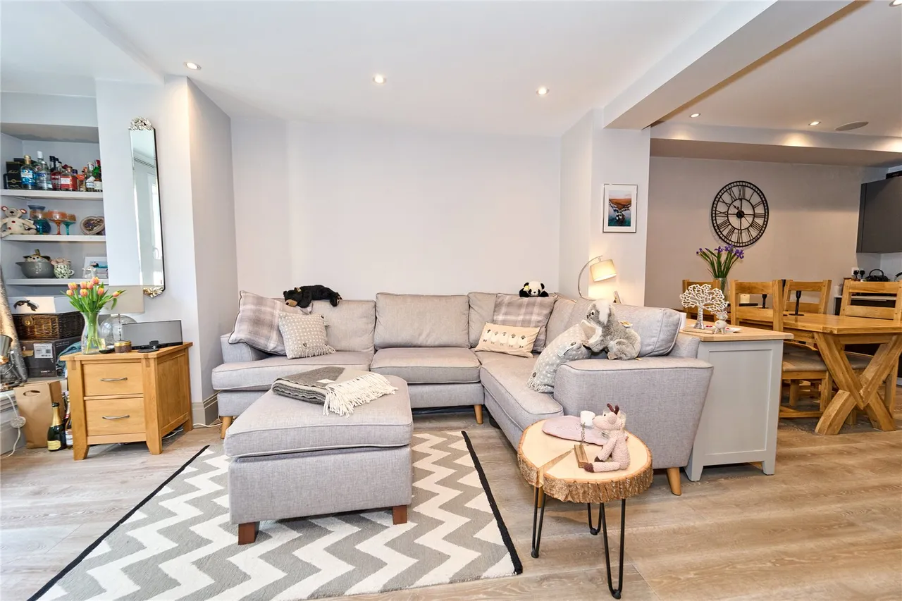 The Causeway, Teddington, TW11, photo 8