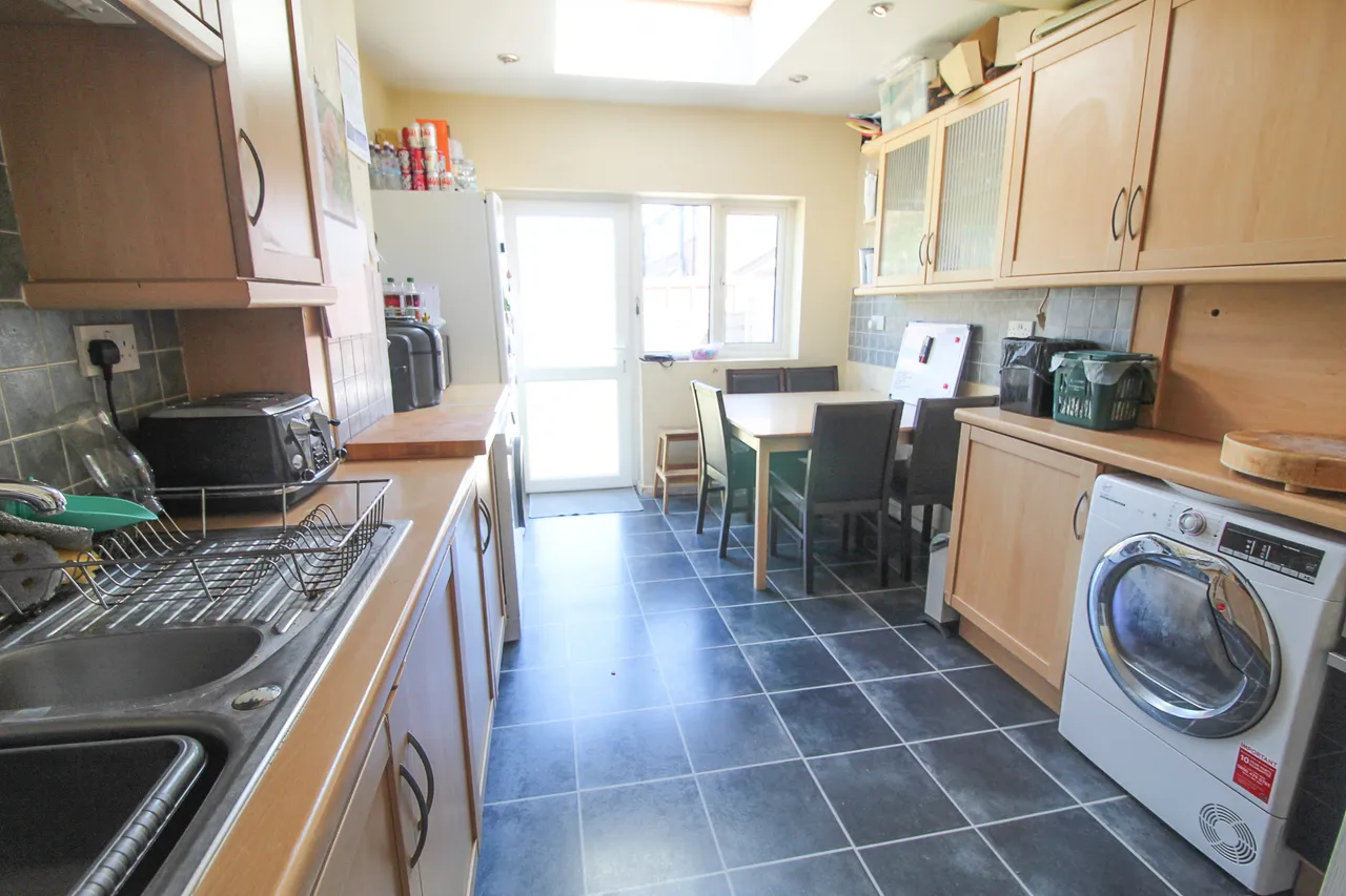 Buxton Road, Stockport, SK6, photo 6