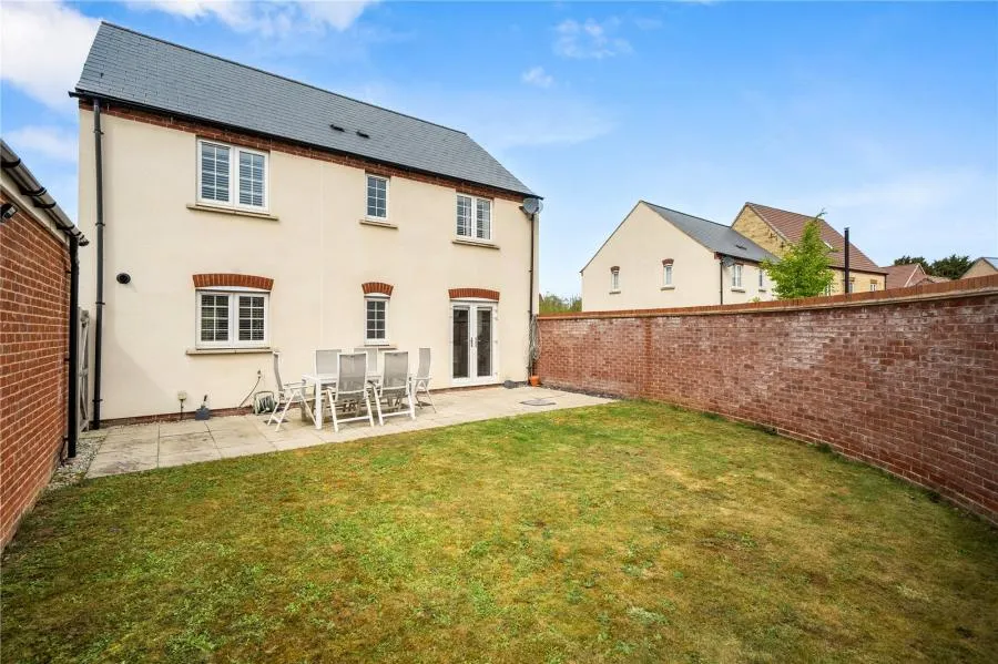 Redcar Road, Bicester, OX26, photo 3