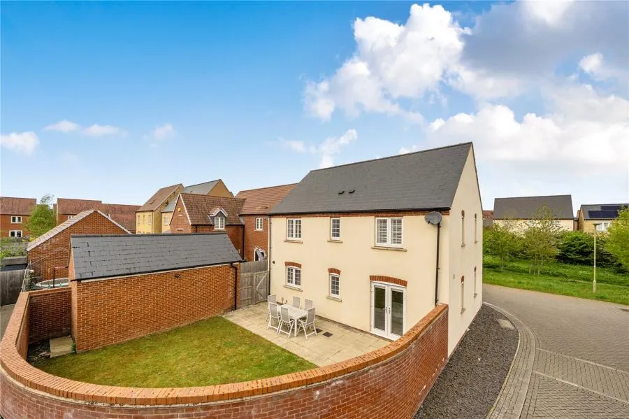Redcar Road, Bicester, OX26, photo 21