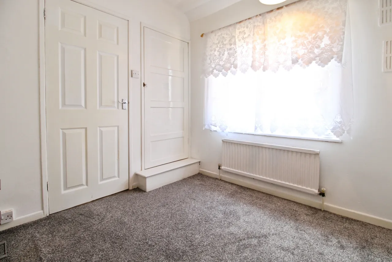 Glenhills Boulevard, LE2, Leicester, photo 4