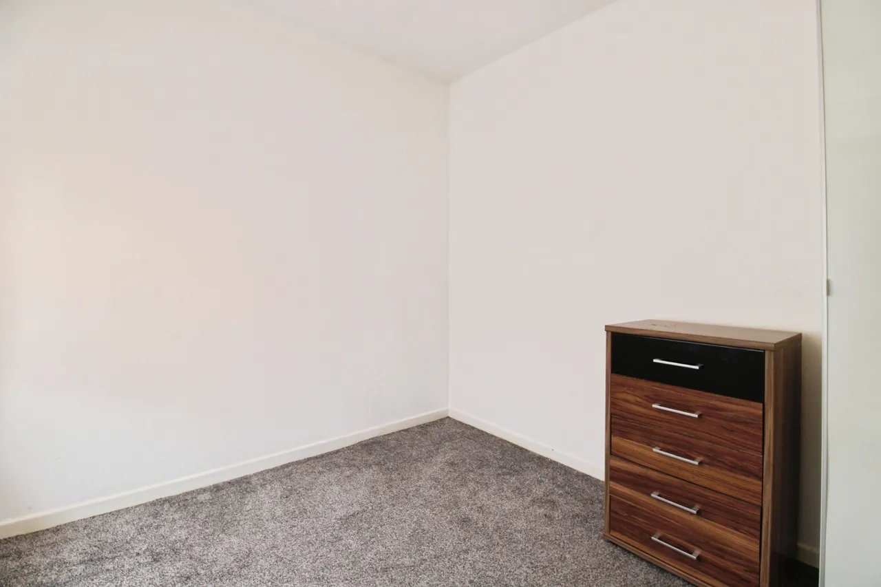 Glenhills Boulevard, LE2, Leicester, photo 7